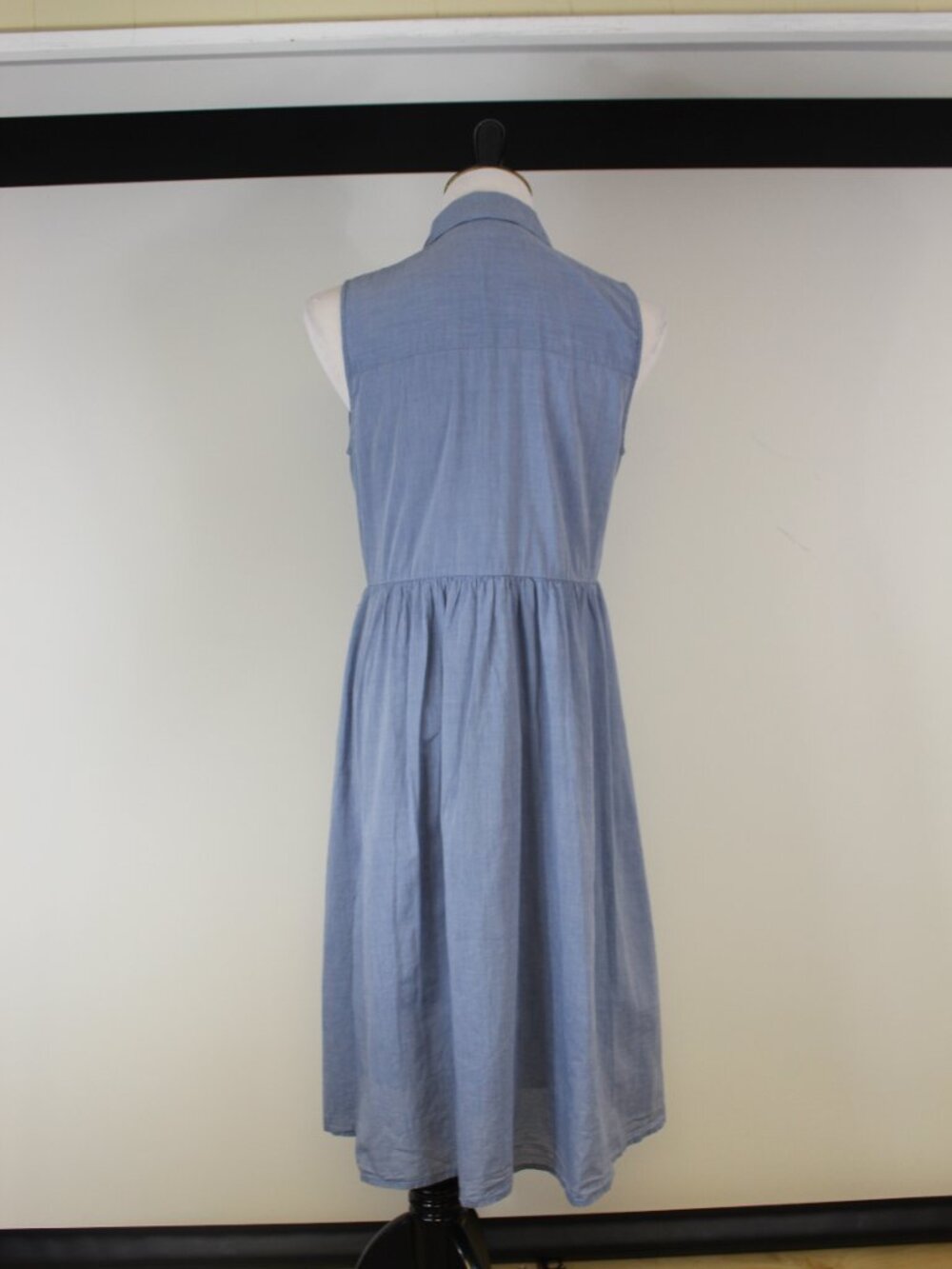Who What Wear Chambray Shirt Dress M Blue Sleeveless Button Front - Picture 7 of 13